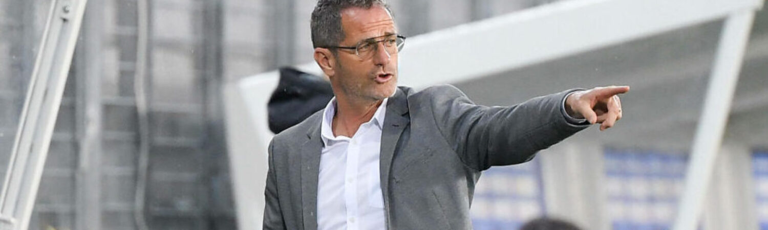 PHILIPPE HINSCHBERGER (ENTRAINEUR GRENOBLE) FOOTBALL : Grenoble vs Paris FC - Ligue 2 BKT - Play offs 1 - Barrages - 18/